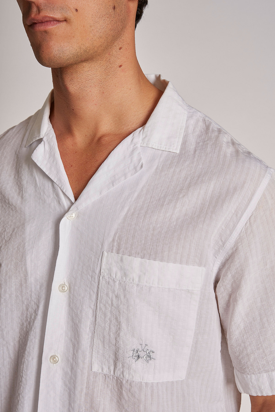 Men's short-sleeved, regular-fit cotton shirt