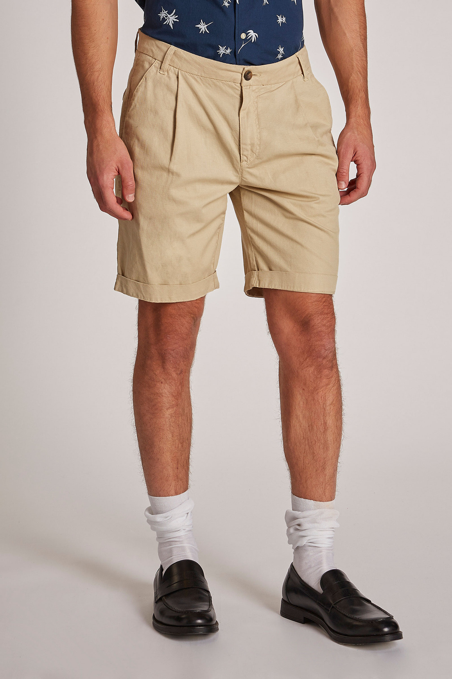 Men's regular-fit cotton and linen-blend Bermuda shorts - Look | La Martina - Official Online Shop