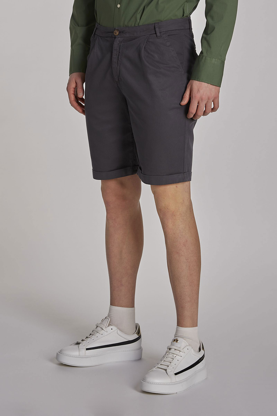 Men's regular-fit cotton and linen-blend Bermuda shorts - Bermuda Shorts | La Martina - Official Online Shop