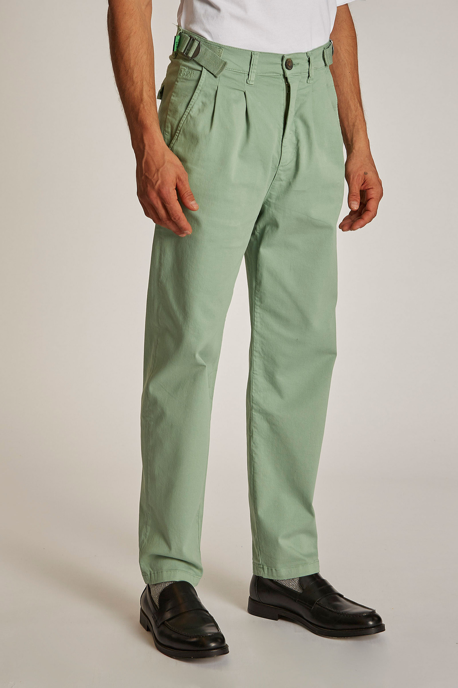 Pantalón de hombre modelo chino, corte regular - Pantalones | La Martina - Official Online Shop