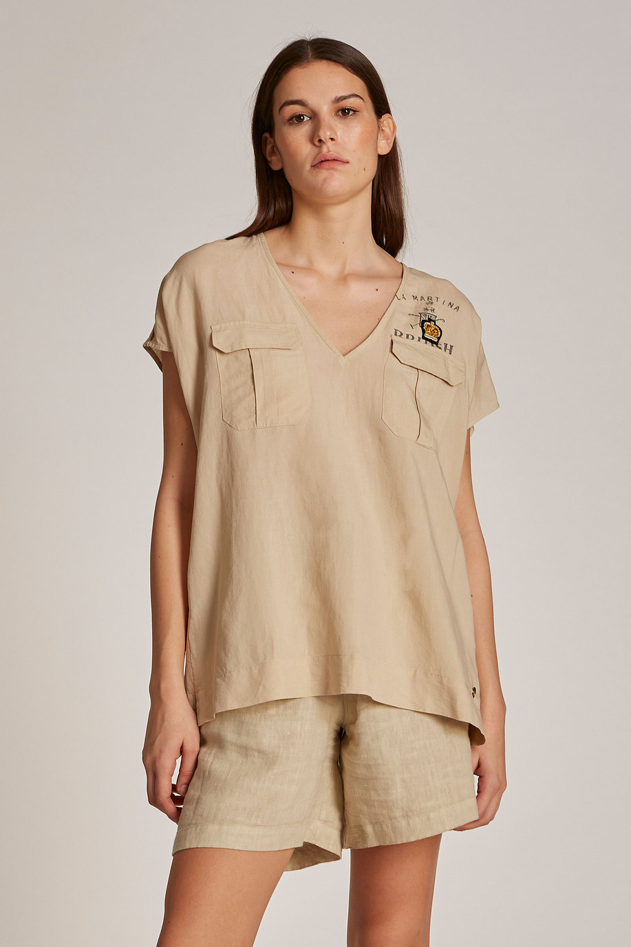 Blusa de mujer de mezcla de viscosa y lino, corte regular - Camisas | La Martina - Official Online Shop