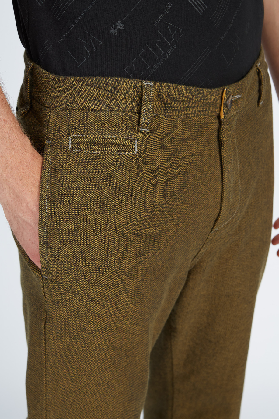 Pantalone da uomo modello 5 tasche in cotone regular fit