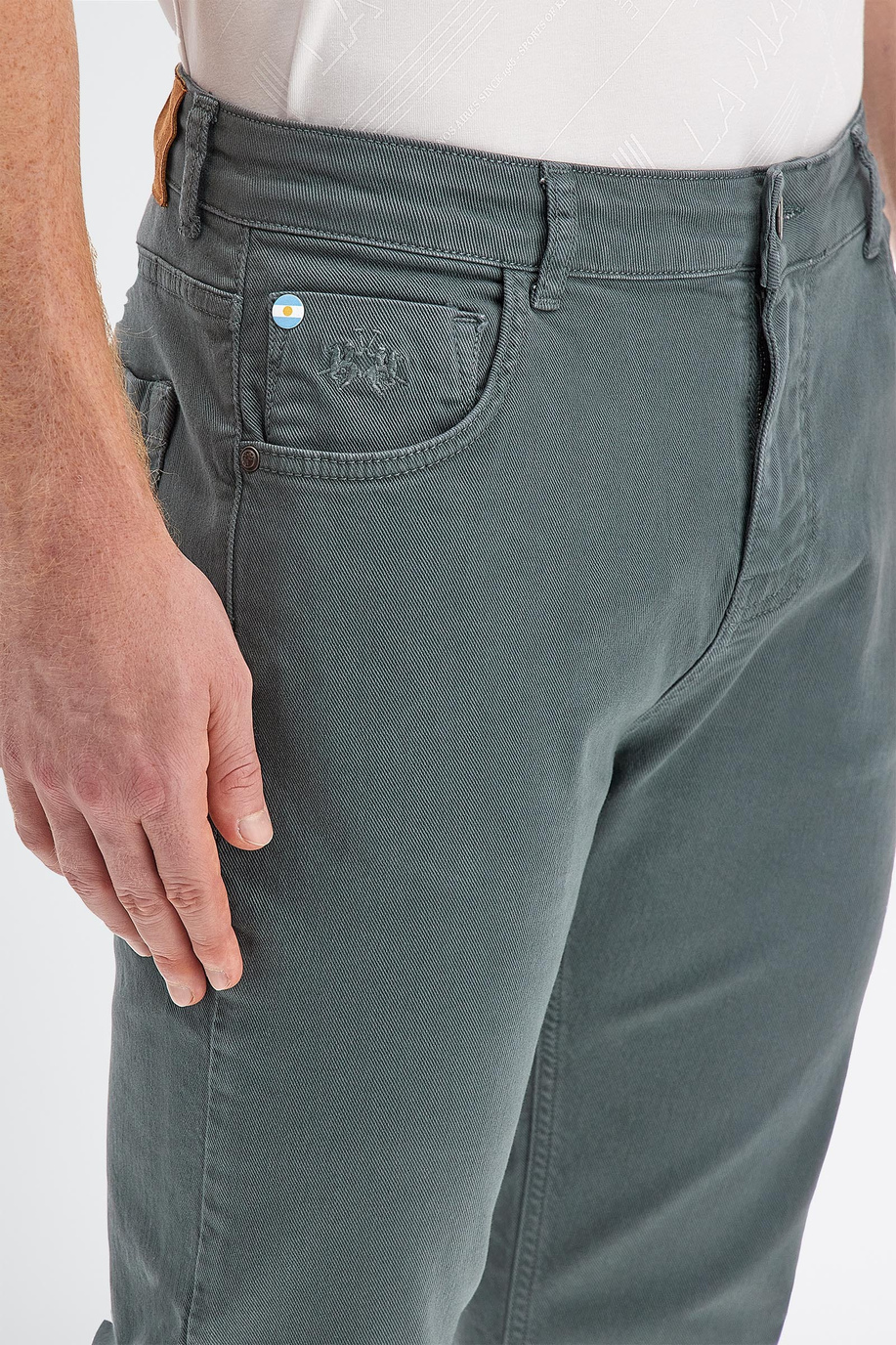 Pantalone da uomo in cotone stretch modello chino regular fit - Pantaloni | La Martina - Official Online Shop