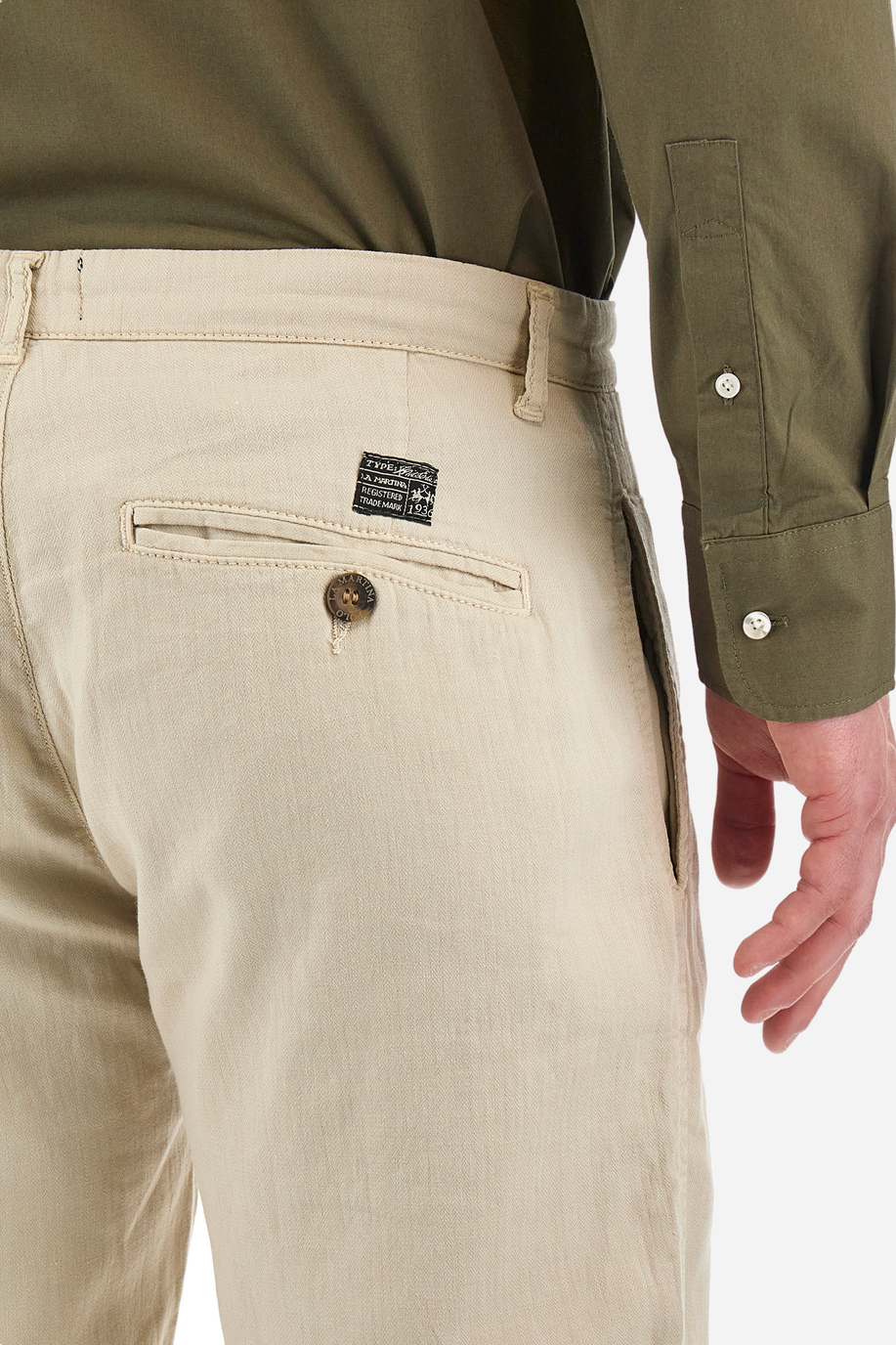Pantalón chino de algodón y lino de corte recto - Yasuhiko - Pantalones | La Martina - Official Online Shop