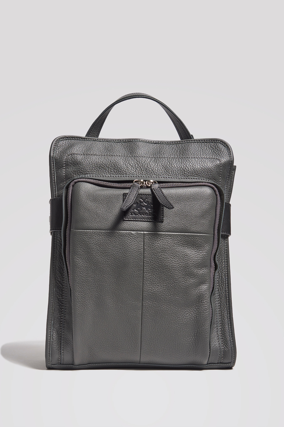 Rectangular hammered leather backpack | La Martina - Official Online Shop