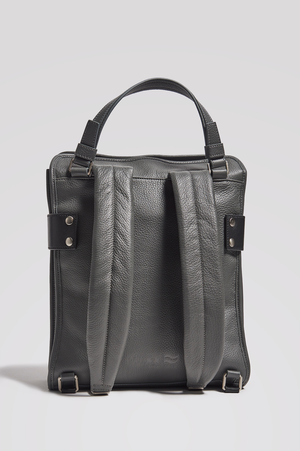 Rectangular hammered leather backpack | La Martina - Official Online Shop