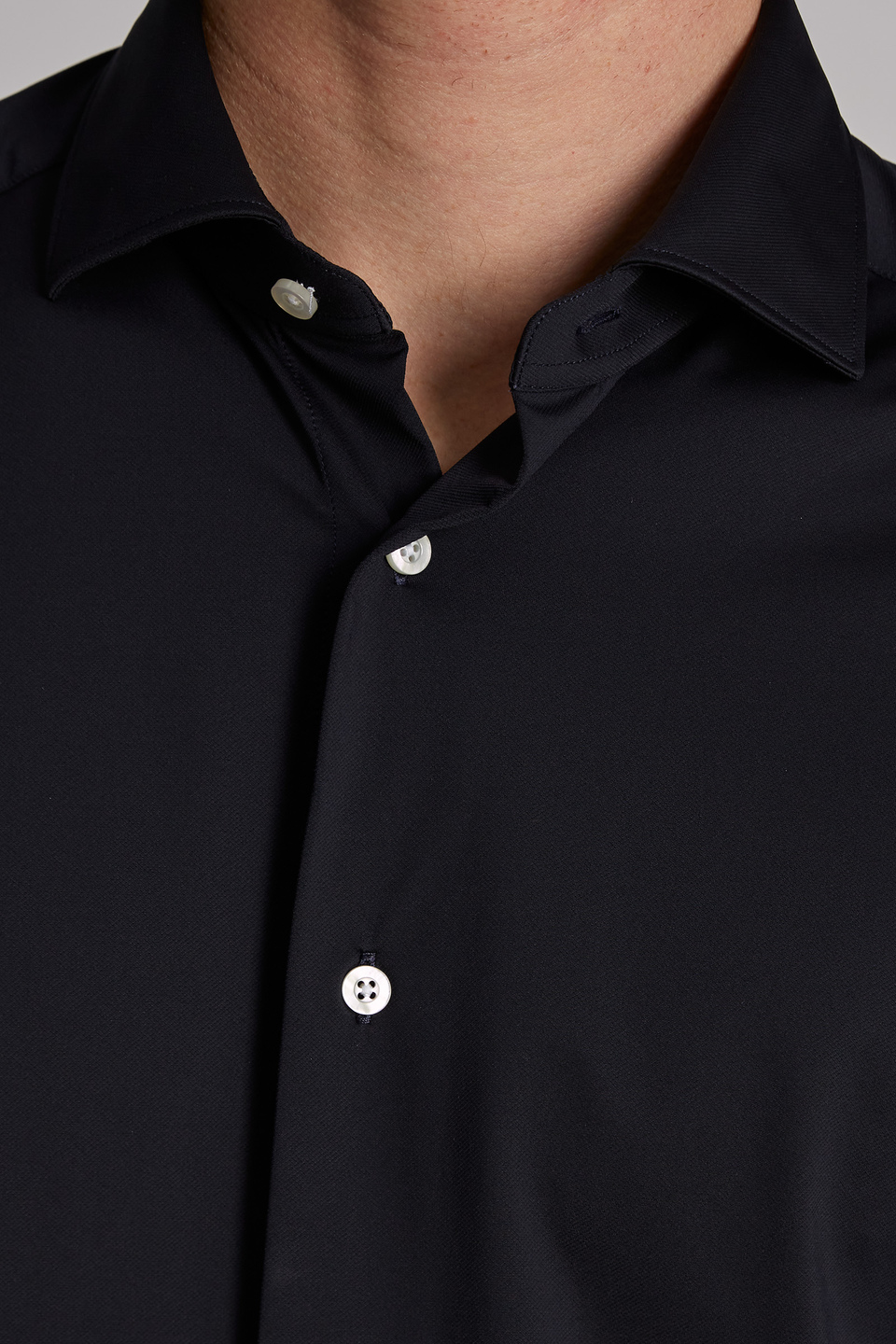Blue Ribbon-Herrenhemd aus Baumwolljersey und langen Ärmeln im klassischen Schnitt | La Martina - Official Online Shop