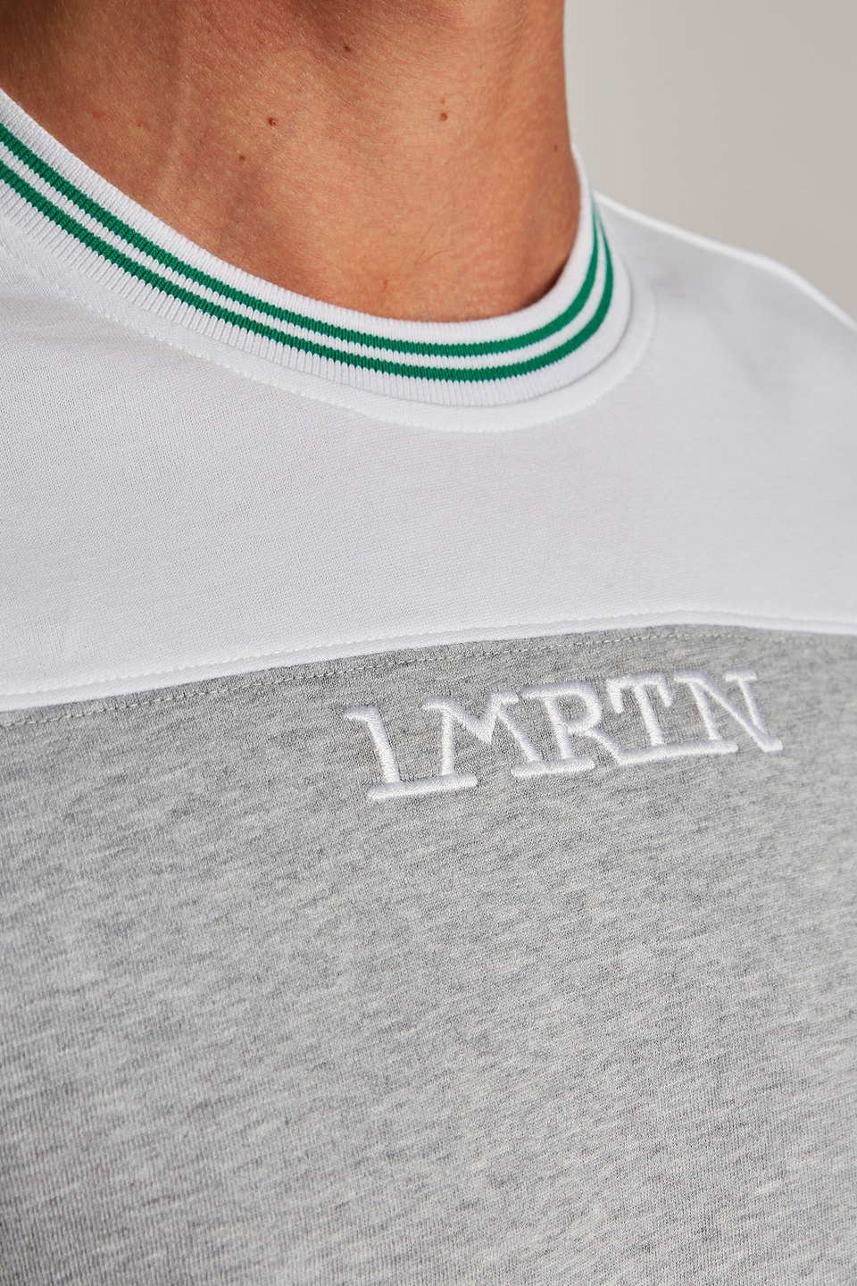 Camiseta de hombre de manga corta con cuello en contraste, modelo oversize | La Martina - Official Online Shop